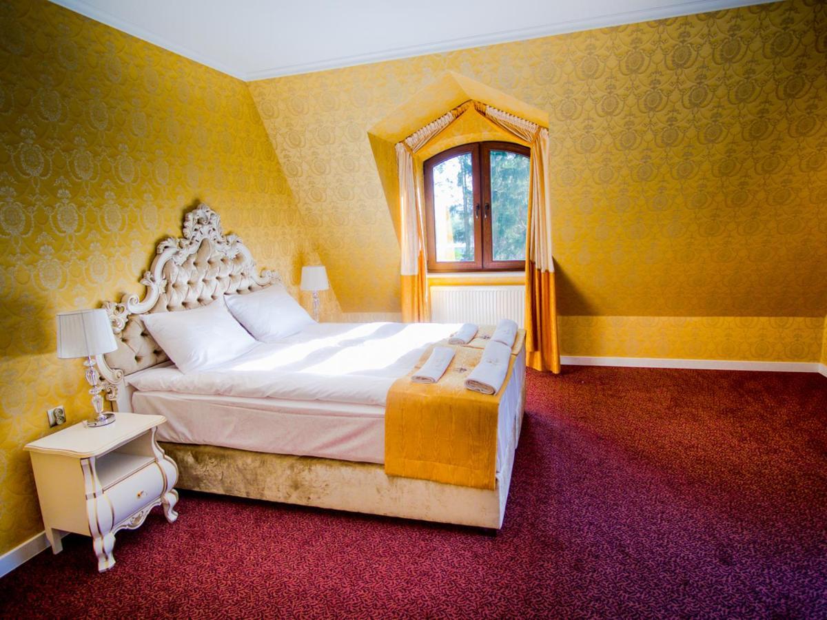 Royal Palace Centrum Bankietowe Sanok Eksteriør bilde